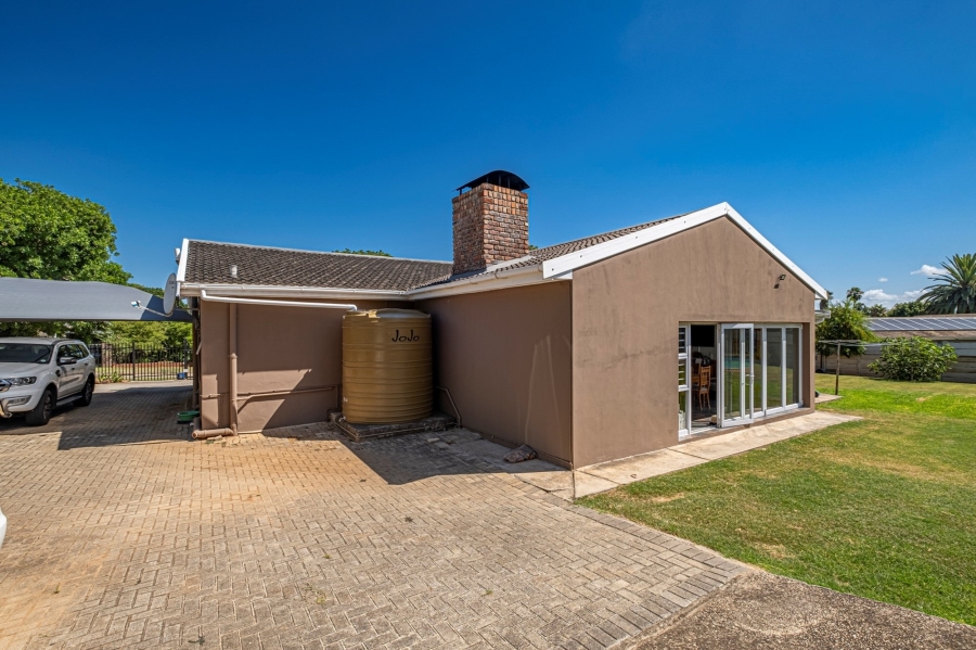 5 Bedroom Property for Sale in Vanes Estate Eastern Cape